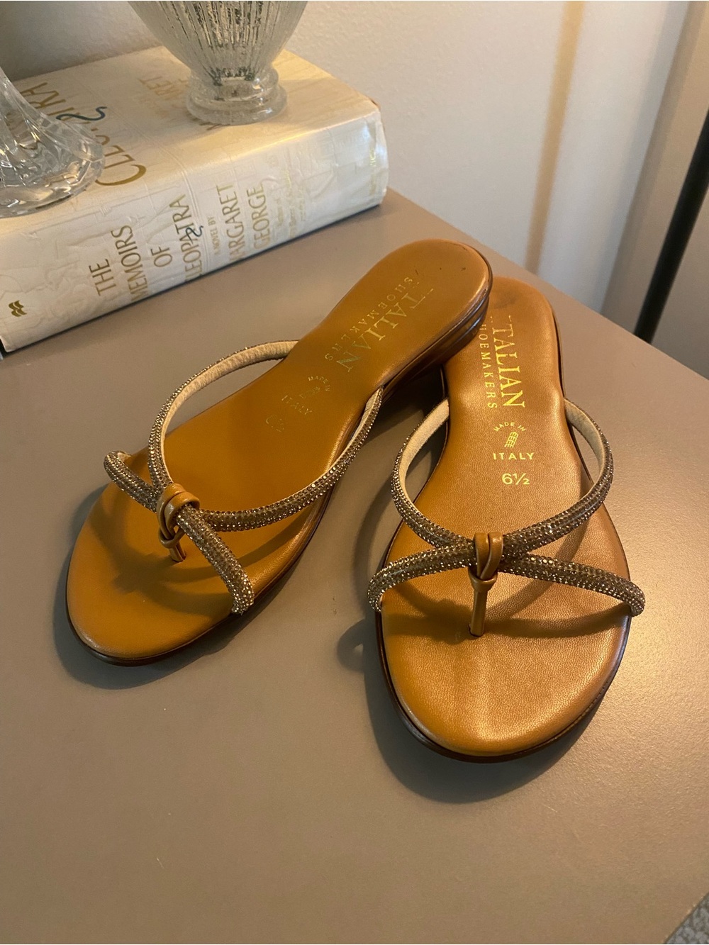Italian Shoemakers Tan Sandals w/champagne🍾 stones/NWOT